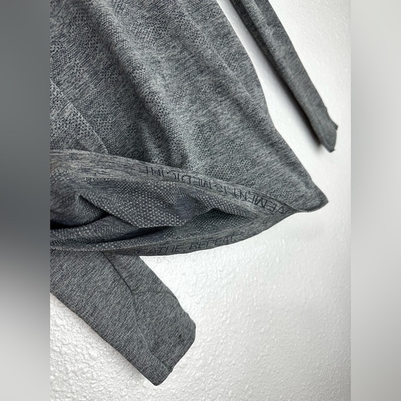 Lululemon Swiftly Tech Long Sleeve 2.0 * Variegated
Mesh Camo Size 6 - Picture 6 of 8